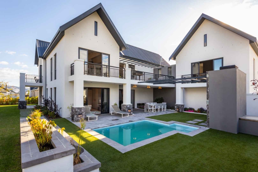 5 Bedroom Property for Sale in Val De Vie Estate Western Cape